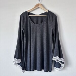 Altar'd State Small Boho Peasant Top Bell Sleeve Lace Trim Long Sleeve